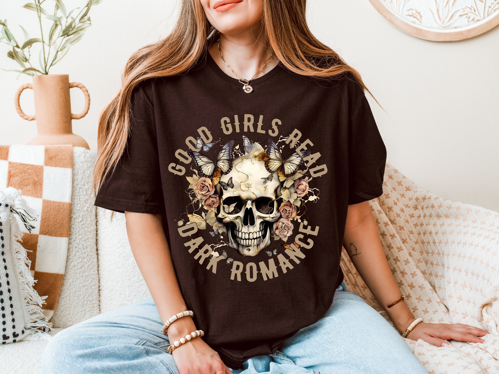 Good Girls Read Dark Romance Graphic Tee