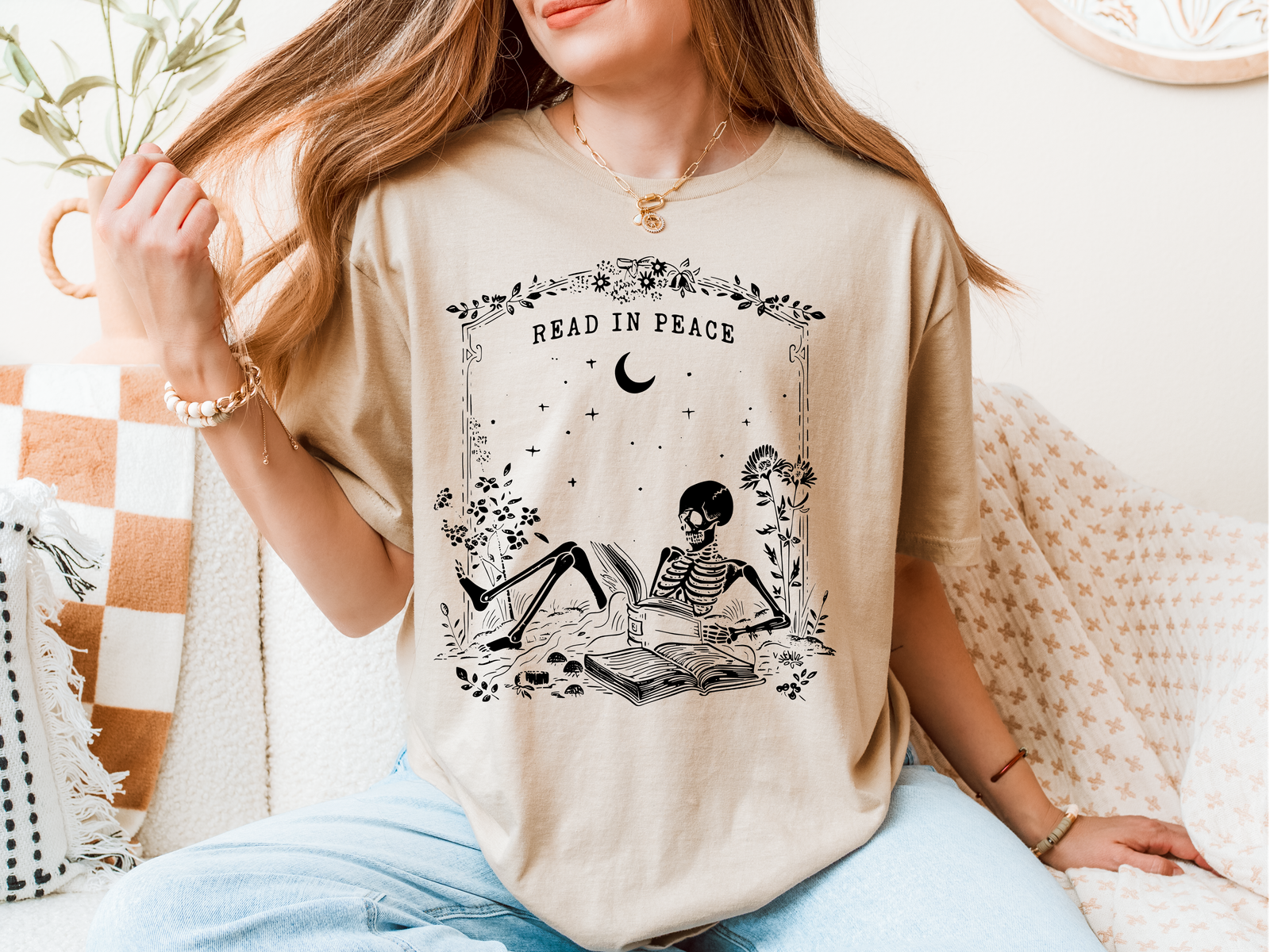 Read in Peace Graphic Tee
